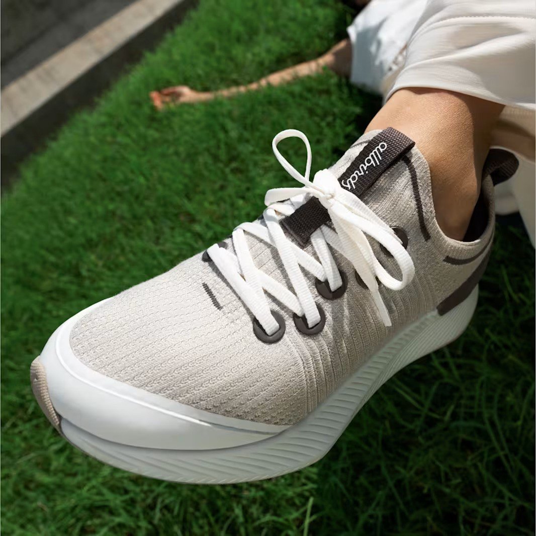 New Women's Tree Gliders