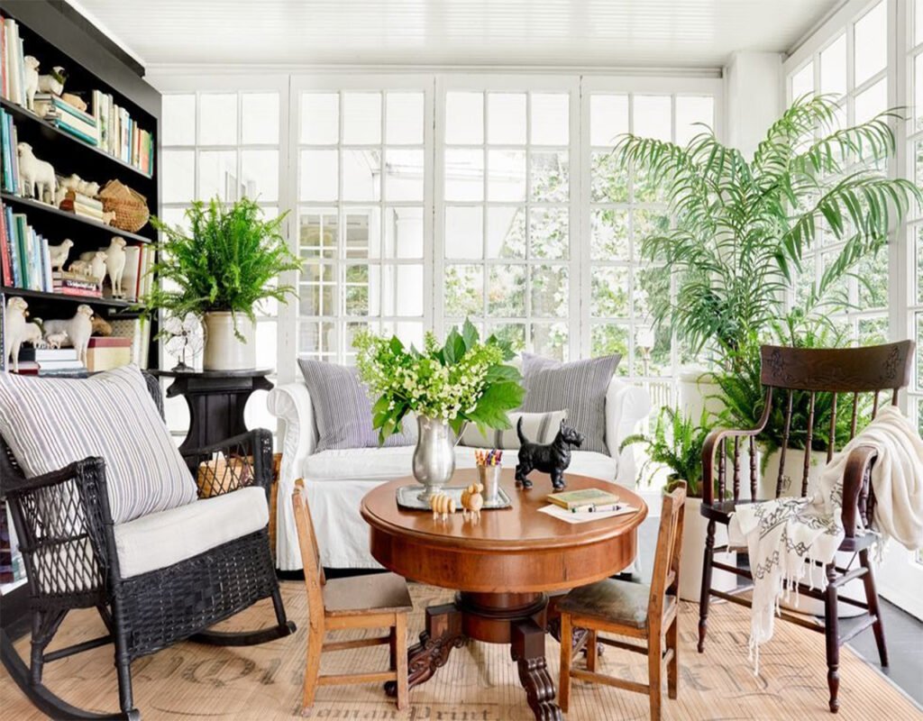 Sun-Filled Retreat: 9 Dreamy Bay Windows With Cozy Seating for Bedroom